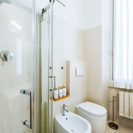 Comfort Flat- Navigli, Duomo Apartman Milánó