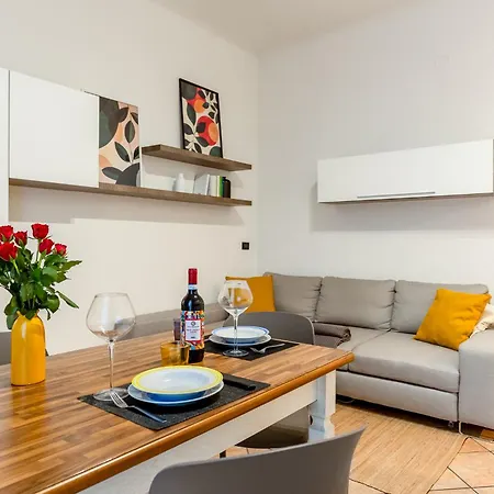 Comfort Flat- Navigli, Duomo * Milánó